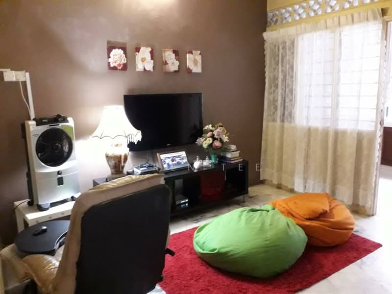 Rumah Teres 2 Tingkat untuk Disewa di Taman Maluri (Cheras) - Diren Tee - Living Room - PropertyGuru.com.my