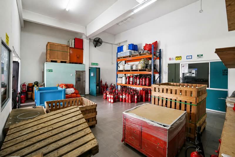 Semi-D Factory for Sale in Taman Perindustrian Tanah Tampoi (Tampoi) - M.J Zairin - Interior - PropertyGuru.com.my