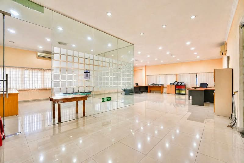 Semi-D Factory for Sale in Taman Perindustrian Tanah Tampoi (Tampoi) - M.J Zairin - Interior - PropertyGuru.com.my