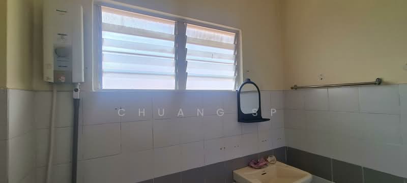 2-storey Terraced House for Rent in Bandar Sri Damansara (Selangor) - Chuang SP - Bathroom - PropertyGuru.com.my