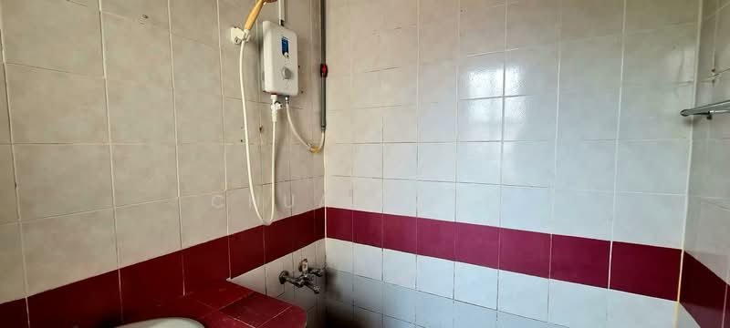 2-storey Terraced House for Rent in Bandar Sri Damansara (Selangor) - Chuang SP - Bathroom - PropertyGuru.com.my