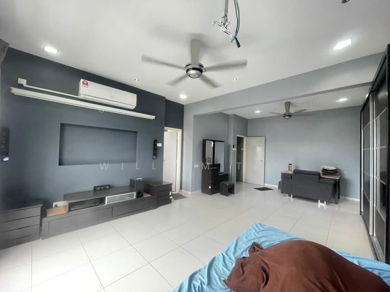Cluster House for Sale in Taman Skudai Indah (Skudai) - William Tay - Master Bedroom - PropertyGuru.com.my