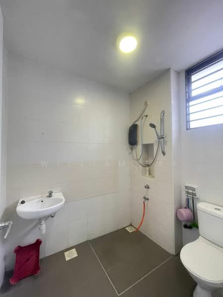 Cluster House for Sale in Taman Skudai Indah (Skudai) - William Tay - Bathroom - PropertyGuru.com.my