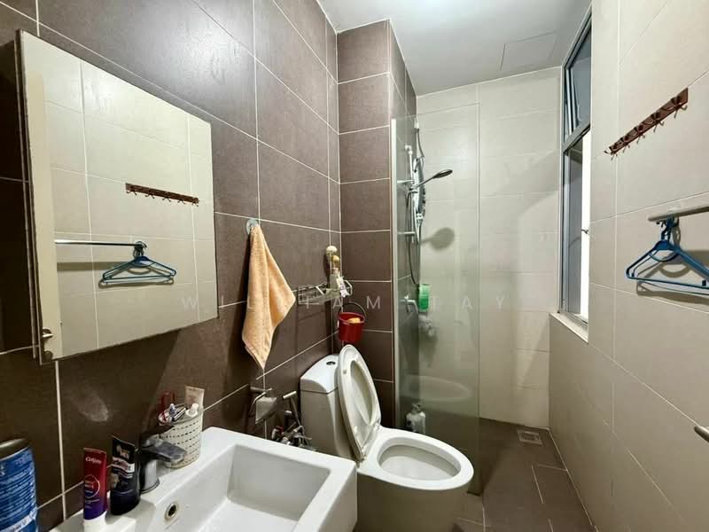 Servis Apartment untuk Dijual di Sky Habitat - William Tay - Bathroom - PropertyGuru.com.my