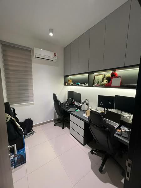 Service Residence for Sale at Twin Tower Residence - William Tay - Study - PropertyGuru.com.my