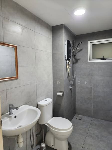 Service Residence for Sale at Galleria Equine Park - Edmund Goh - Bathroom - PropertyGuru.com.my