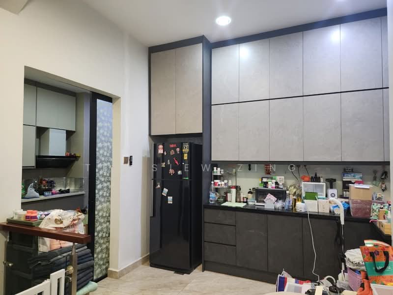 Semi-Detached House for Sale in 16 Sierra (Puchong) - Tey Siew Zing - Kitchen - PropertyGuru.com.my