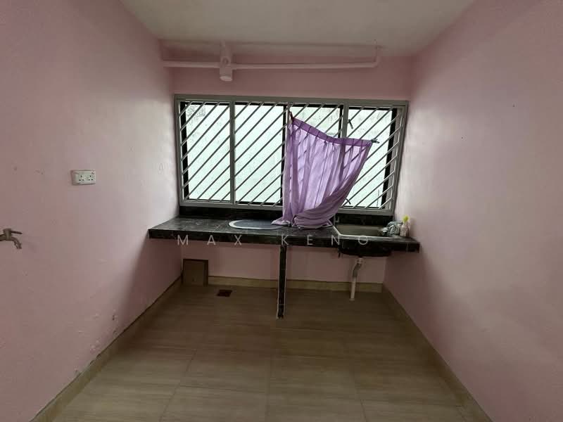 Rumah Flat untuk Dijual di Flat Bandar Selesa Jaya @ Jalan Silat Gayong - Max Keng - Kitchen - PropertyGuru.com.my