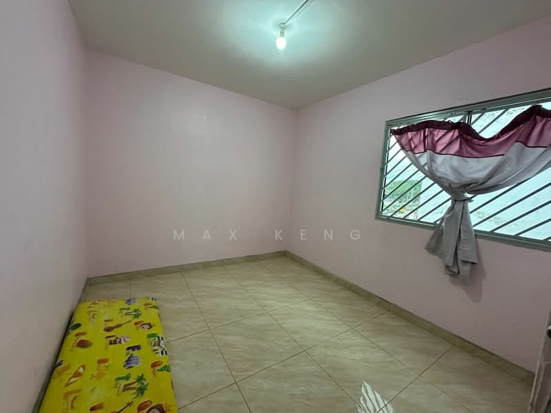 Rumah Flat untuk Dijual di Flat Bandar Selesa Jaya @ Jalan Silat Gayong - Max Keng - Bedroom - PropertyGuru.com.my