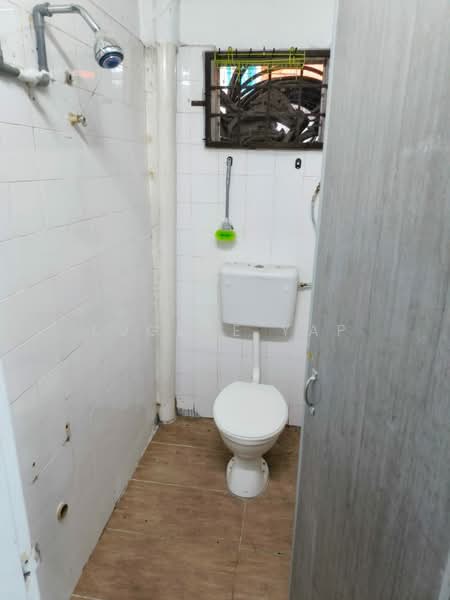 Kedai untuk Dijual di Bandar Pinggiran Subang (Shah Alam) - Eugene Yap - PropertyGuru.com.my