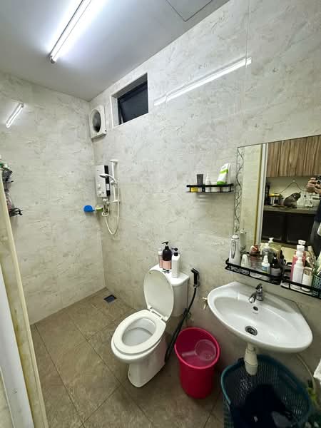 2-storey Terraced House for Sale in Taman Skudai Baru (Skudai) - Michelle He - Bathroom - PropertyGuru.com.my
