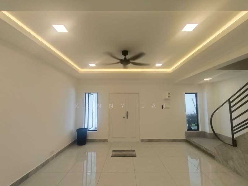 Rumah Teres 2 Tingkat untuk Dijual di Bandar Mahkota Cheras (Cheras) - Kenny Lai - Living Room - PropertyGuru.com.my