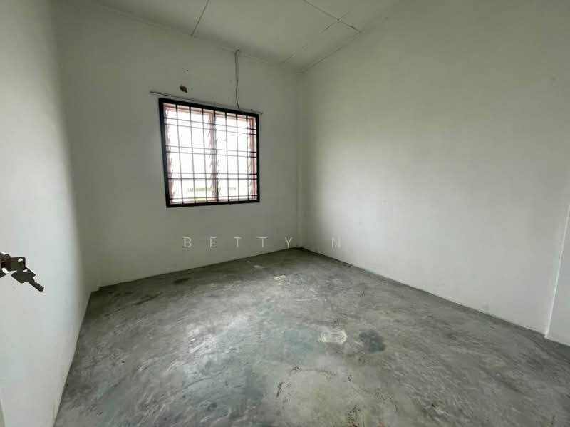 Rumah Flat untuk Dijual di Pangsapuri Jentayu @ Kangkar Pulai - Betty Ng - PropertyGuru.com.my