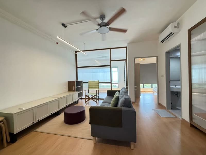 Servis Apartment untuk Disewa di Maya Bay Residences @ Gamuda Cove - Chris Lee - Living Room - PropertyGuru.com.my