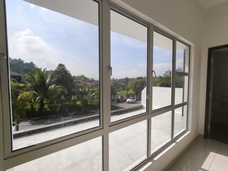 2-storey Terraced House for Sale in Bukit Beruntung (Selangor) - Amni Manan - View - PropertyGuru.com.my