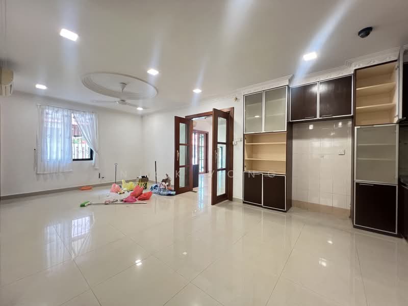 Rumah Berkembar untuk Dijual di Taman Bukit Segar (Cheras) - Nick Yong - Living Room - PropertyGuru.com.my