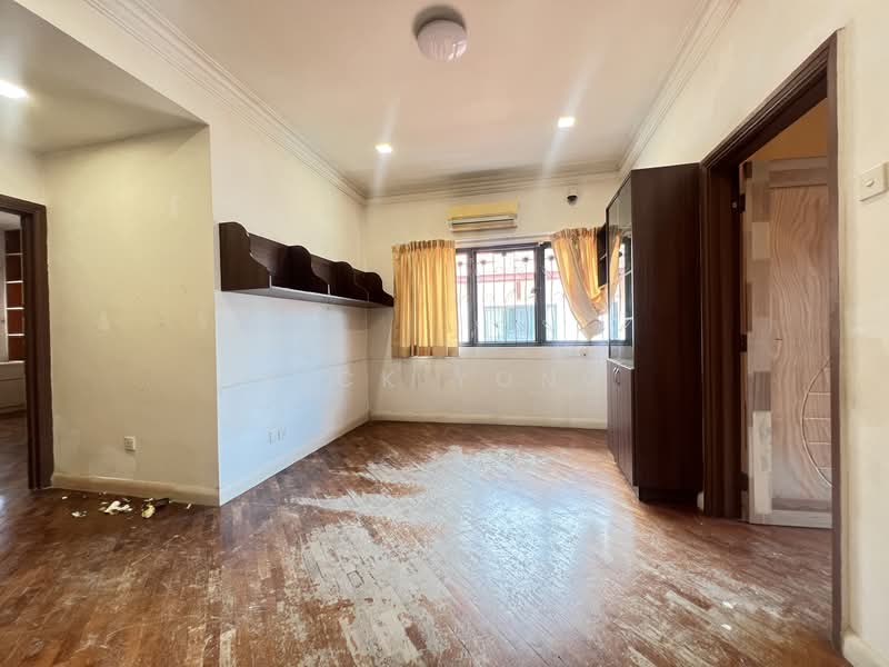 Rumah Berkembar untuk Dijual di Taman Bukit Segar (Cheras) - Nick Yong - Living Room - PropertyGuru.com.my
