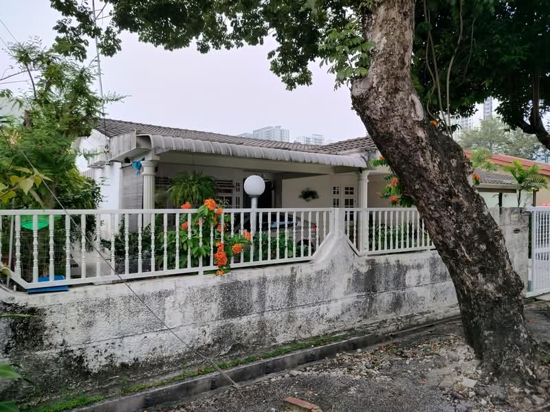 Rumah Berkembar untuk Dijual di Bandar Bayan Baru (Bayan Lepas) - Pen Teo - Street View - PropertyGuru.com.my