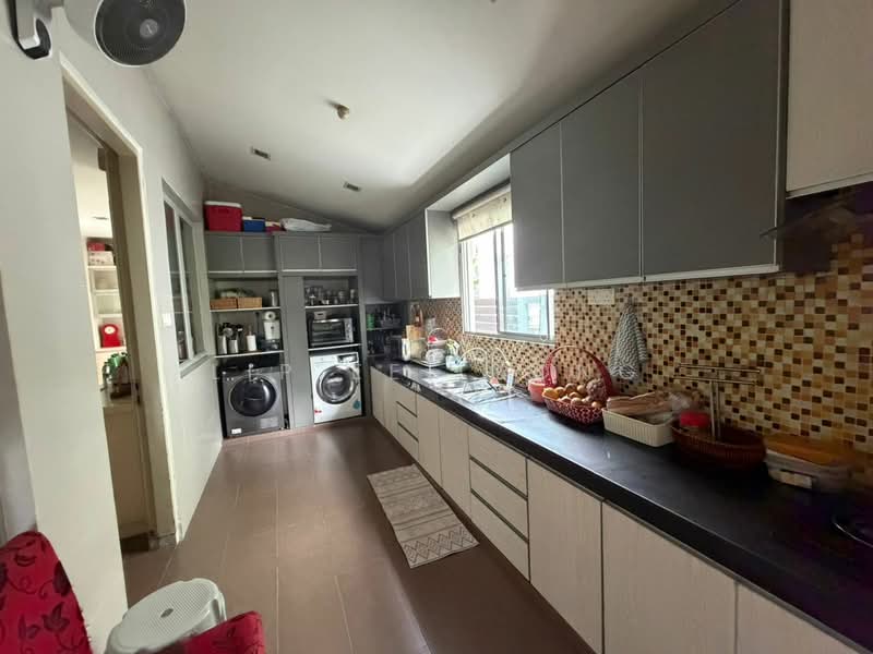 Bungalow for Sale in Taman TTDI Jaya (Shah Alam) - Lip Ee Leong - Kitchen - PropertyGuru.com.my