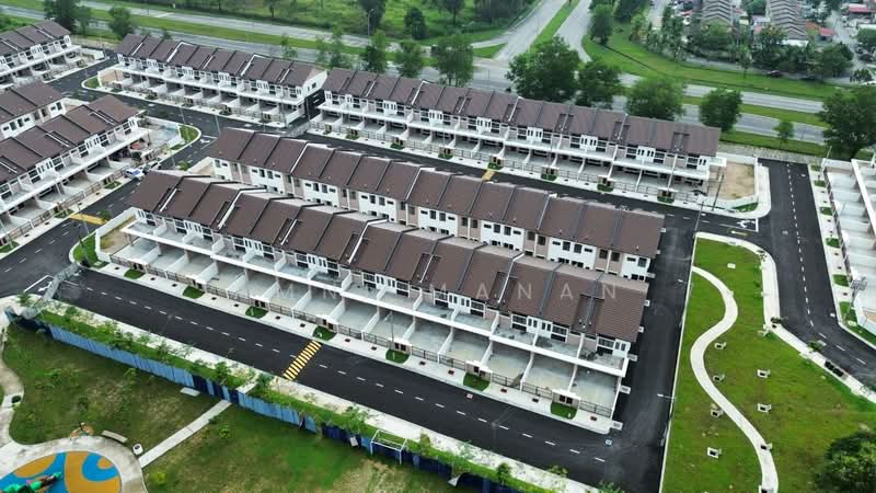 2-storey Terraced House for Sale in Bukit Sentosa (Rawang) - Amni Manan - Exterior - PropertyGuru.com.my