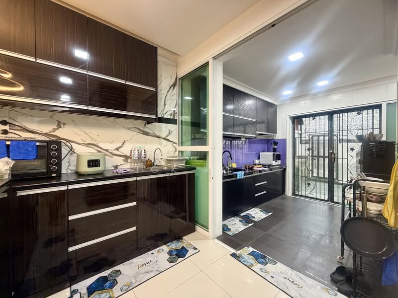 Rumah Teres 2.5 Tingkat untuk Dijual di Taman Bukit Serdang (Seri Kembangan) - Nick Yong - Kitchen - PropertyGuru.com.my
