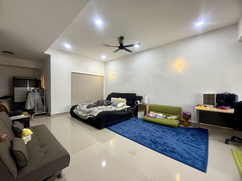 Rumah Teres 2.5 Tingkat untuk Dijual di Taman Bukit Serdang (Seri Kembangan) - Nick Yong - Bedroom - PropertyGuru.com.my