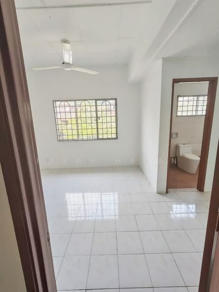 2.5-storey Terraced House for Rent in Taman Desa Karunmas (Balakong) - Farah Hanan - Interior - PropertyGuru.com.my