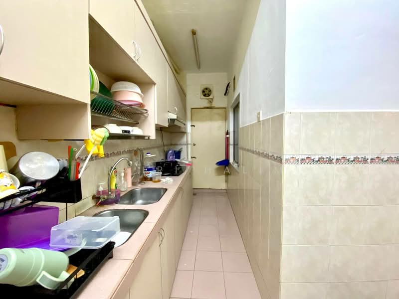 Pangsapuri untuk Dijual di Tropika Apartment - Hairi Halim - Kitchen - PropertyGuru.com.my