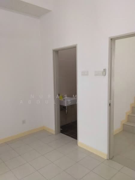 2-storey Terraced House for Sale in Bandar Baru Nilai (Nilai) - Nurasmida Abdul Sattar - Interior - PropertyGuru.com.my