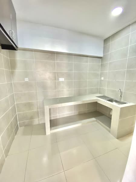 Kondominium untuk Disewa di Desaria Villa - Hasif Ludin - Kitchen - PropertyGuru.com.my
