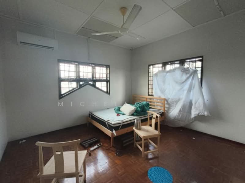 2-storey Terraced House for Sale in Taman Daya (Johor Bahru) - Michelle Lim - Bedroom - PropertyGuru.com.my