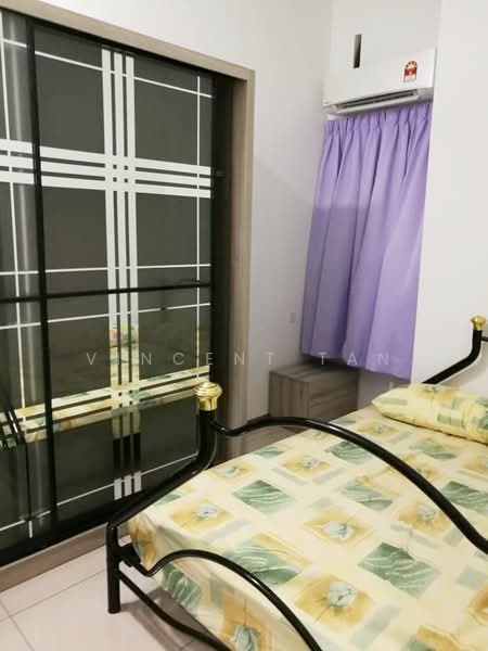 Kondominium untuk Disewa di The Clovers - Vincent Tan - Bedroom - PropertyGuru.com.my