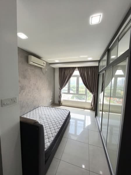 Service Residence for Sale at Pangsapuri Tanah Emas (Golden Sands) - Chew Yun Chan - Bedroom - PropertyGuru.com.my