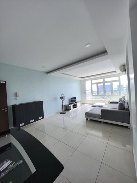Service Residence for Sale at Pangsapuri Tanah Emas (Golden Sands) - Chew Yun Chan - Living Room - PropertyGuru.com.my
