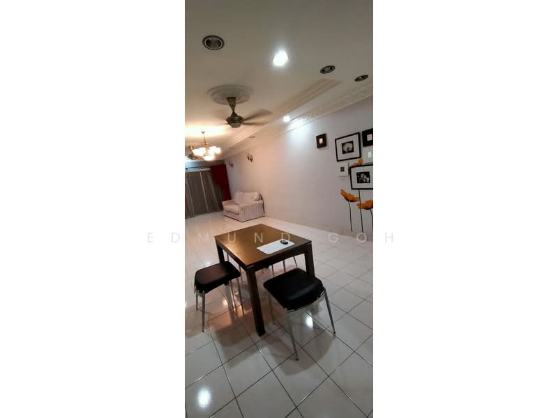Apartment for Sale at Desa Saujana - Edmund Goh - Living Room - PropertyGuru.com.my