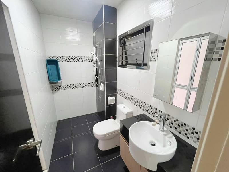 Service Residence for Sale at Sky View - Chew Yun Chan - Bathroom - PropertyGuru.com.my