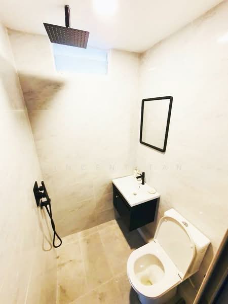 Condominium for Rent at Jay Series (Greenlane Heights Block J) - Vincent Tan - Bathroom - PropertyGuru.com.my