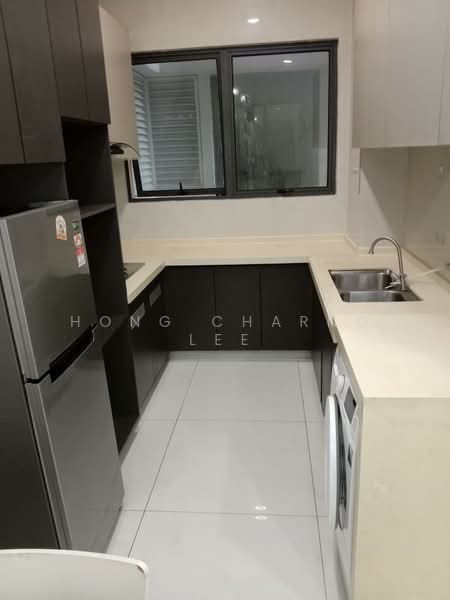 Condominium for Rent at Bay Laurel @ Country Garden Danga Bay - Hong Charng Lee - Kitchen - PropertyGuru.com.my