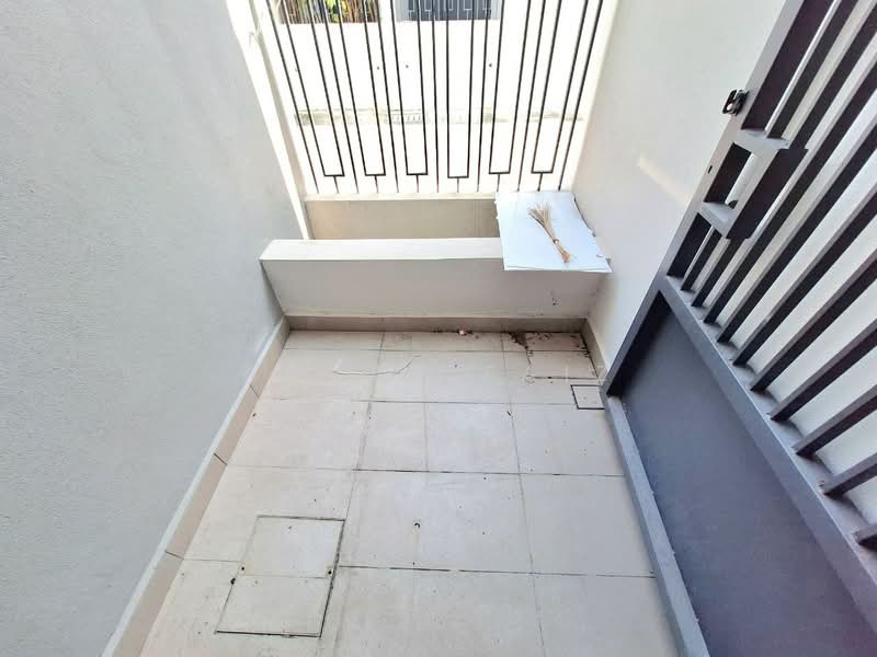2-storey Terraced House for Sale in Elmina (Shah Alam) - Amzar Faiz - Balcony - PropertyGuru.com.my