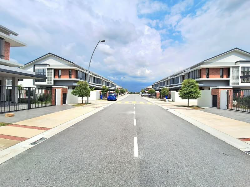 2-storey Terraced House for Sale in Elmina (Shah Alam) - Amzar Faiz - Exterior - PropertyGuru.com.my