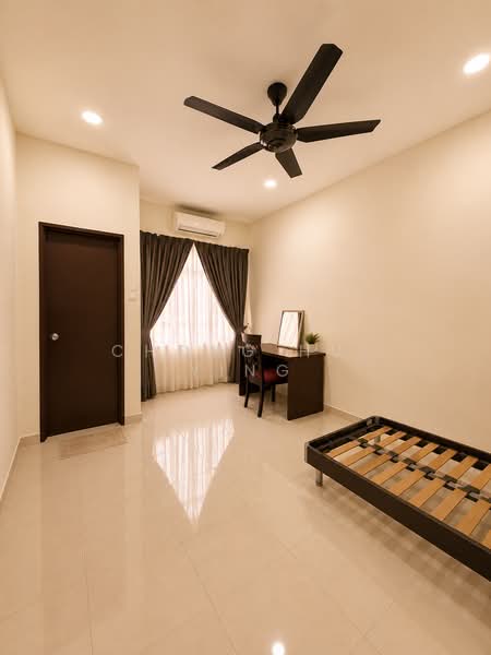 Rumah Teres 2 Tingkat untuk Dijual di Kinrara Residence (Puchong) - Chong Hui Ying - Bedroom - PropertyGuru.com.my