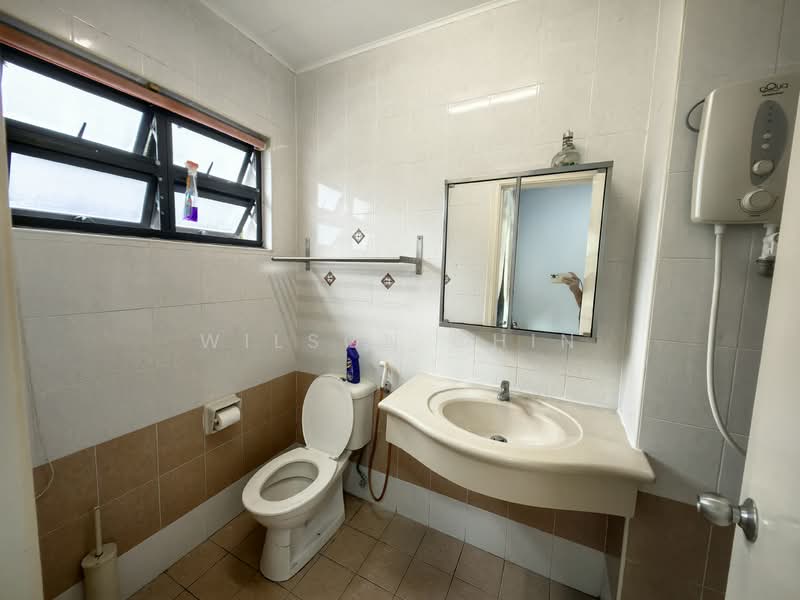 Townhouse for Rent in Petaling Jaya (Selangor) - Wilson Chin - Bathroom - PropertyGuru.com.my