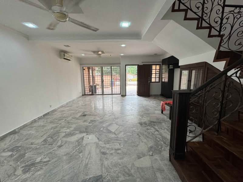 Rumah Teres 2 Tingkat untuk Dijual di Bandar Bukit Puchong (Puchong) - Paul Lee - Living Room - PropertyGuru.com.my