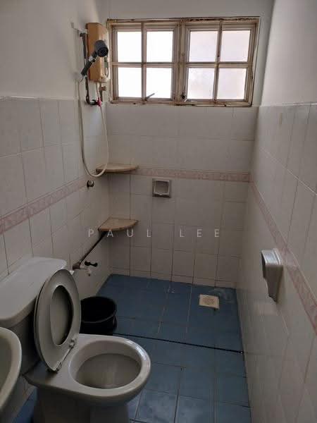 2-storey Terraced House for Sale in Bandar Bukit Puchong (Puchong) - Paul Lee - Bathroom - PropertyGuru.com.my