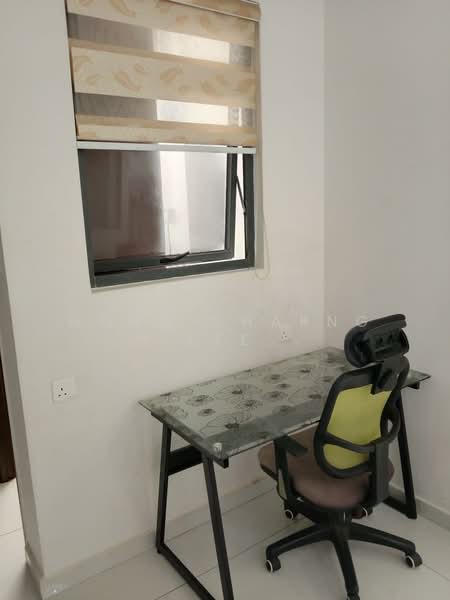 Condominium for Rent at Kings Bay @ Country Garden Danga Bay - Hong Charng Lee - Study - PropertyGuru.com.my