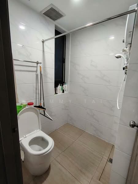 Service Residence for Rent at Country Garden Central Park - Tommy Tai - Bathroom - PropertyGuru.com.my