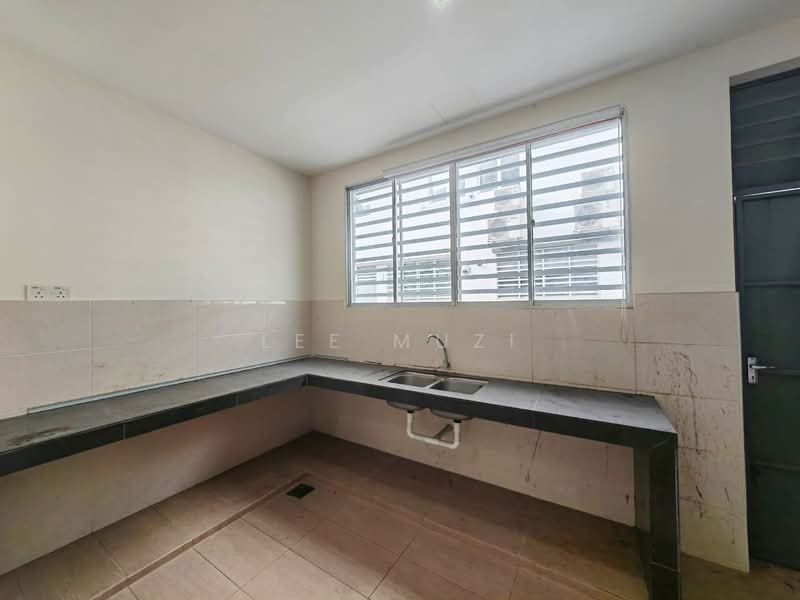2-storey Terraced House for Sale in Bandar Baru Sri Klebang (Chemor) - Lee Muzi - Kitchen - PropertyGuru.com.my