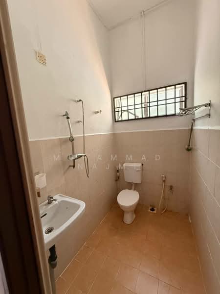 Semi-Detached House for Sale in Dungun (Terengganu) - Muhammad Najmi - Bathroom - PropertyGuru.com.my
