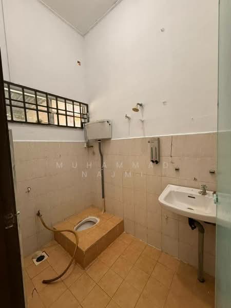 Semi-Detached House for Sale in Dungun (Terengganu) - Muhammad Najmi - Bathroom - PropertyGuru.com.my