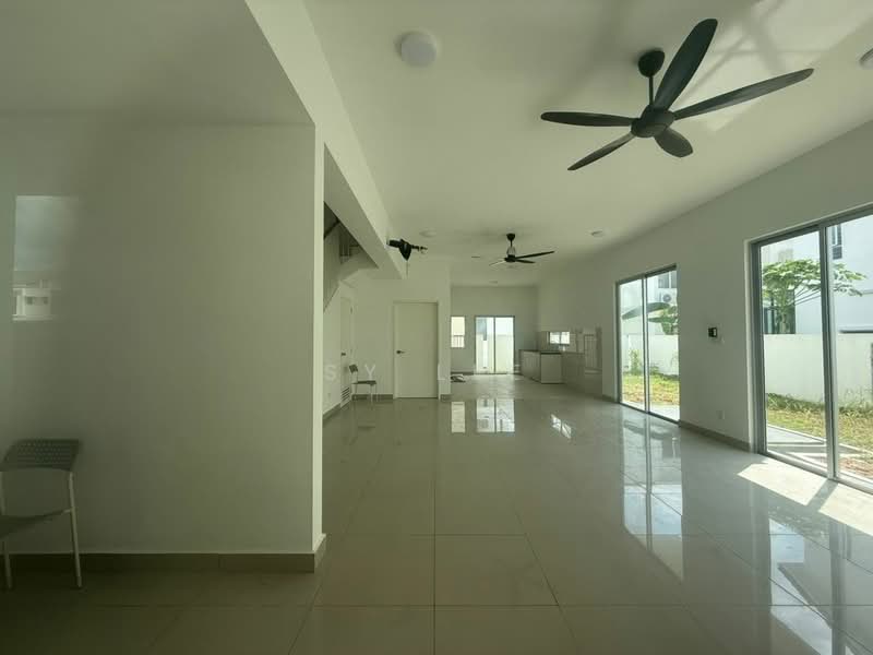 Rumah Teres 2 Tingkat untuk Disewa di Bandar Gamuda Cove (Dengkil) - SY Lee - Living Room - PropertyGuru.com.my